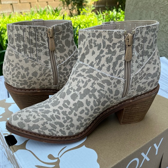 🤎NWT ROXY Booties 🤎 - Picture 3 of 5